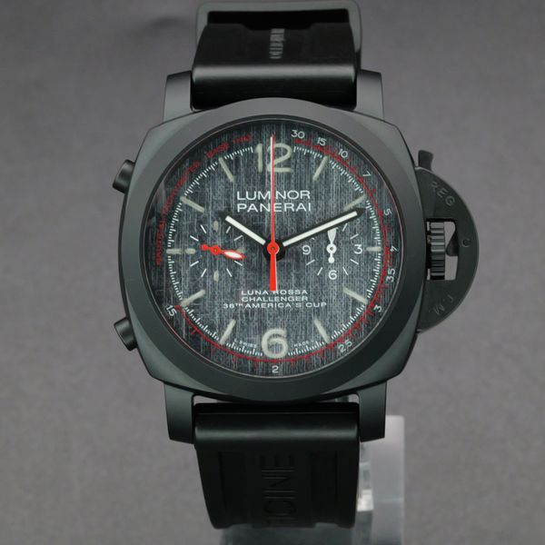 Panerai Luminor Luna Rossa PAM01037
